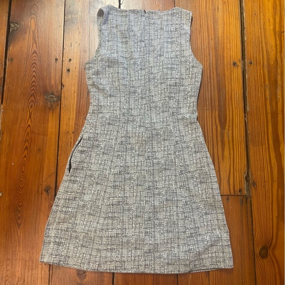 Tahari Sleeveless Dress Womens Size 8 Black White Grid Tweed Pockets Stretch - Picture 12 of 16